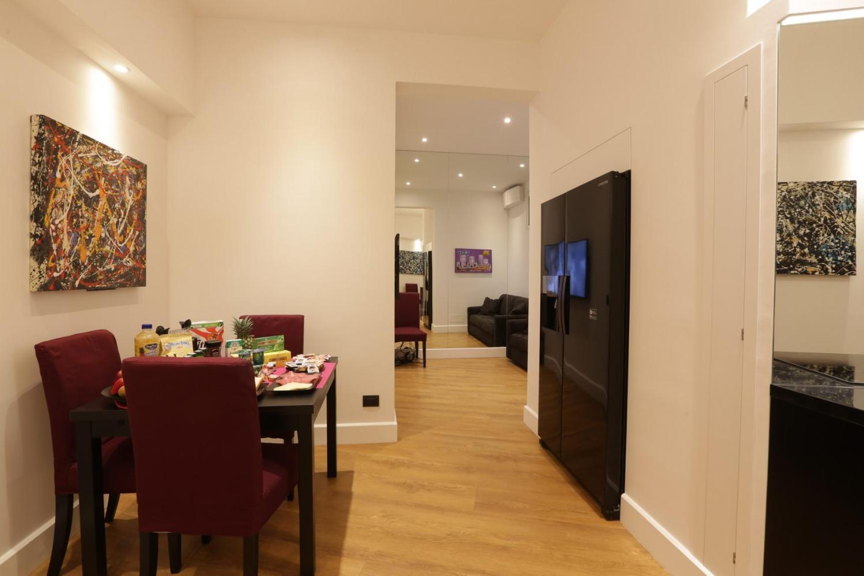 Sant'angelo Exclusive Spacious Art Apartment *