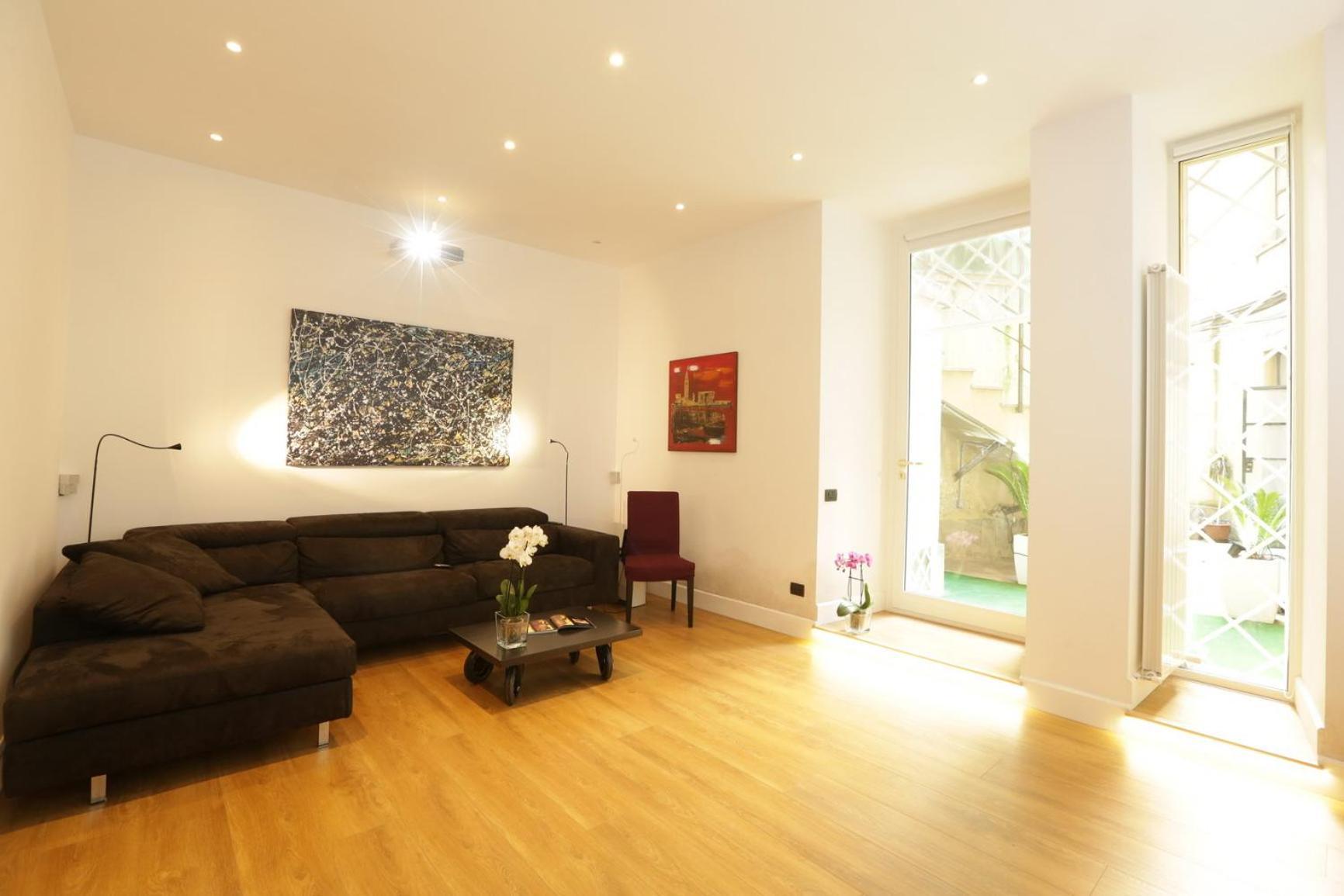 Sant'angelo Exclusive Spacious Art Apartment *